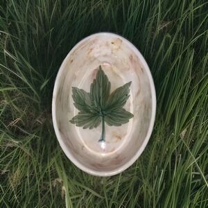 Vtg Hand Painted 8" x  5.5" Oval Italian Pottery Serving Dish Green Leaf Design